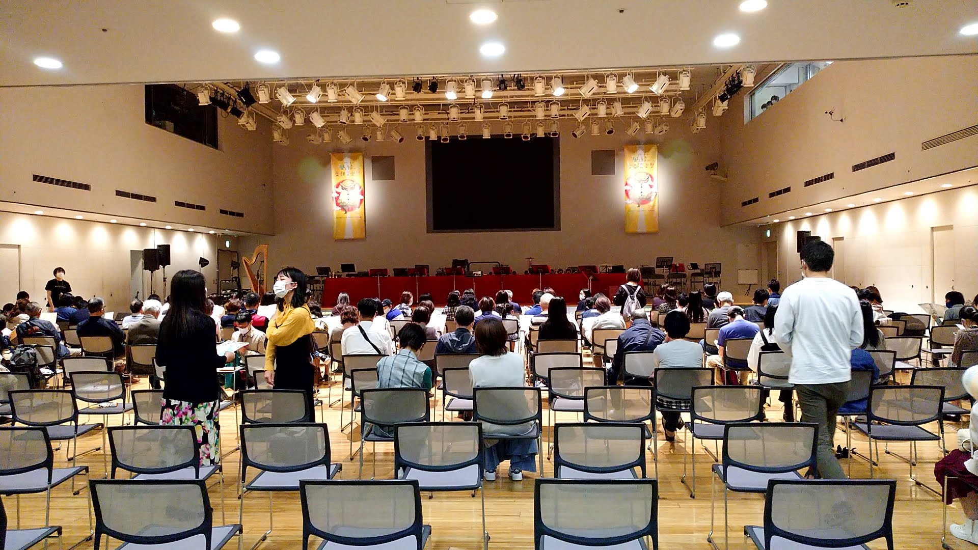 石川県立音楽堂（石川・金沢市）の「アクセス」「座席」「楽しみ方」を解説します｜一人でライブ遠征